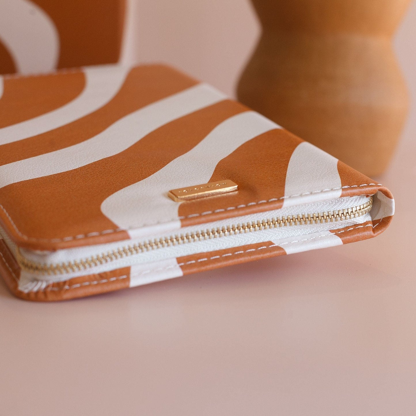 Fox & Fallow Travel Wallet - Rust Swirl