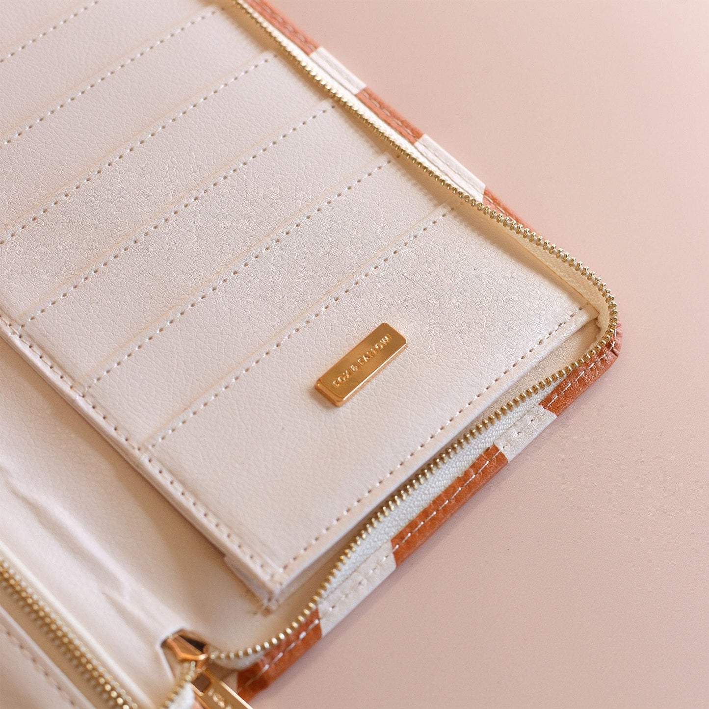 Fox & Fallow Travel Wallet - Rust Swirl