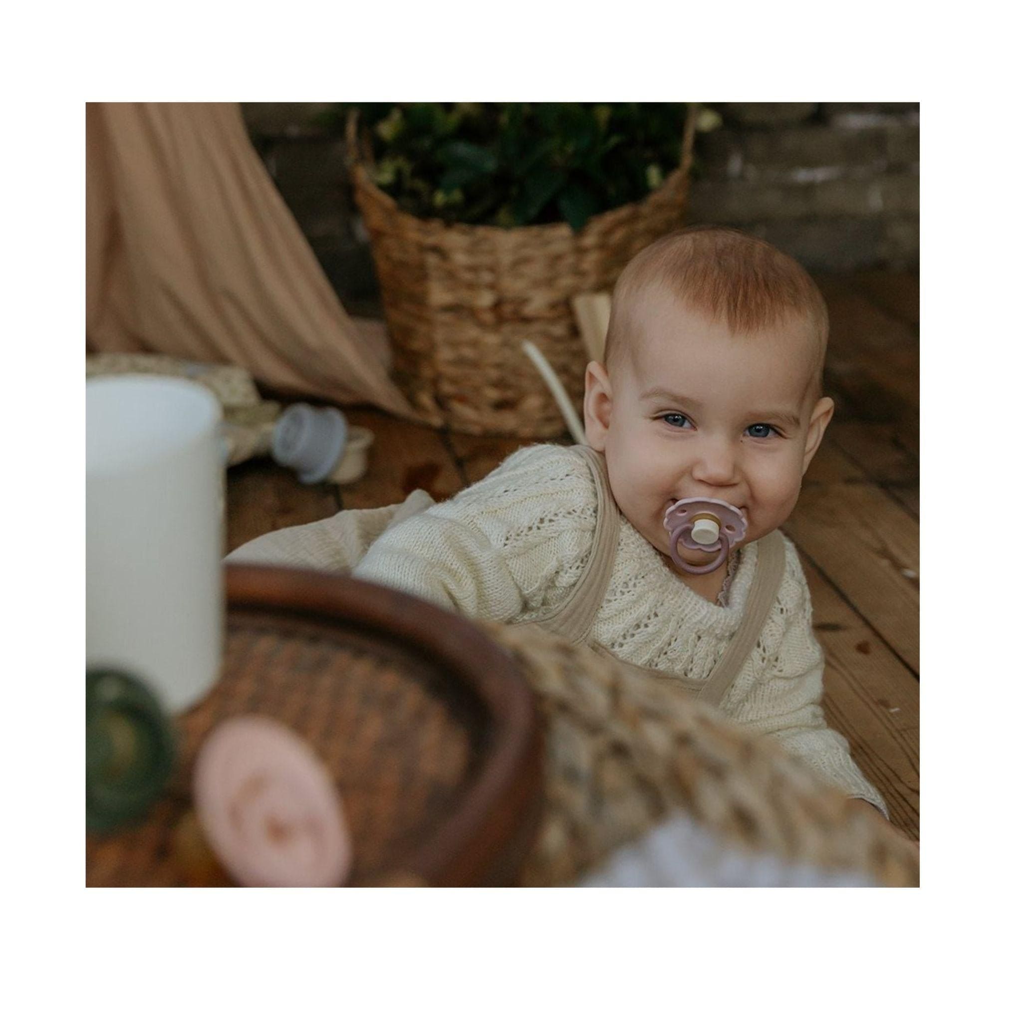 FRIGG Daisy Pacifier Round 2-Pack Silicone - Size 1 (0-6 Months) - Lavender Haze & Cream