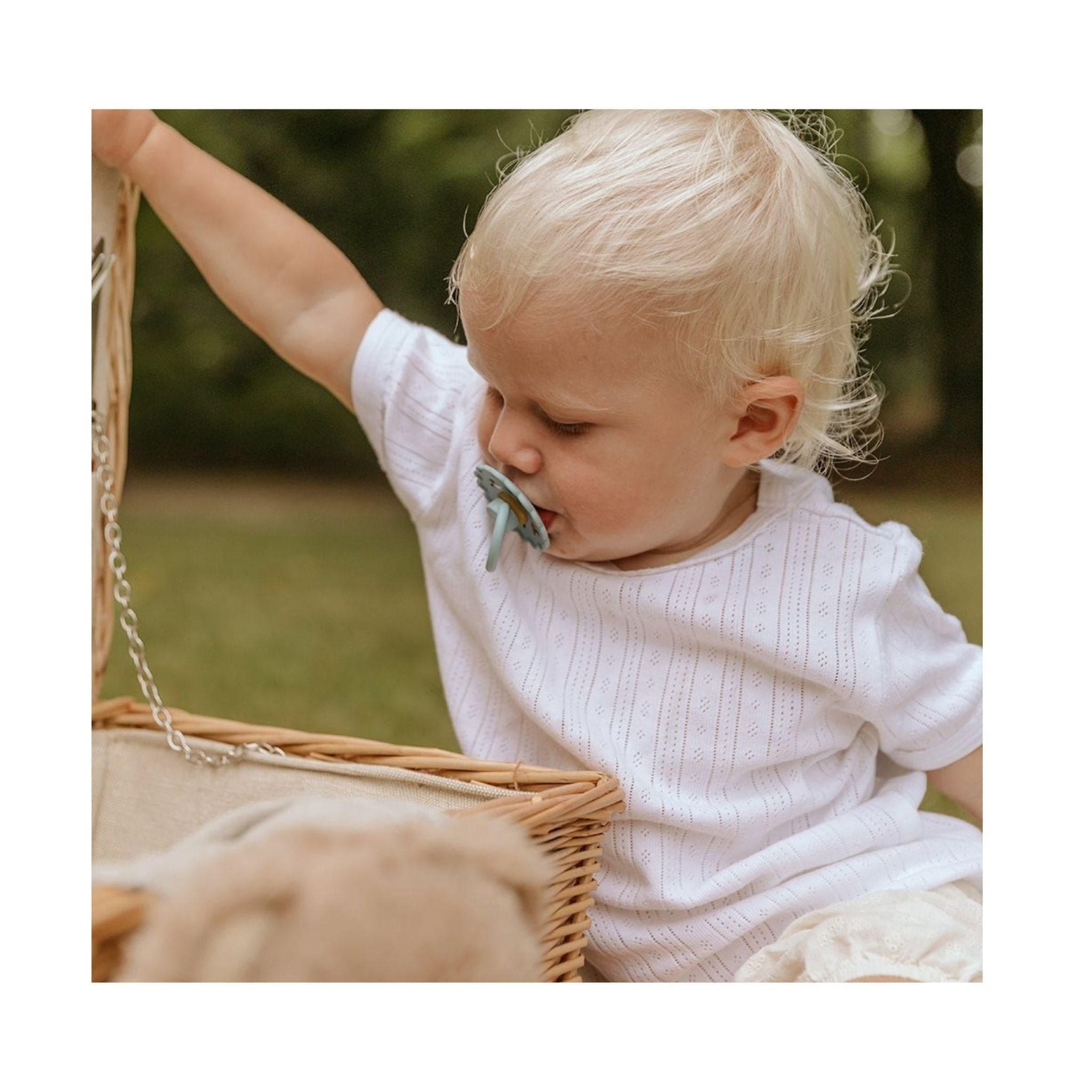 FRIGG Fairytale Pacifier Round 2-Pack Silicone - Size 1 (0-6 Months) - Stone Blue & Willow Grey