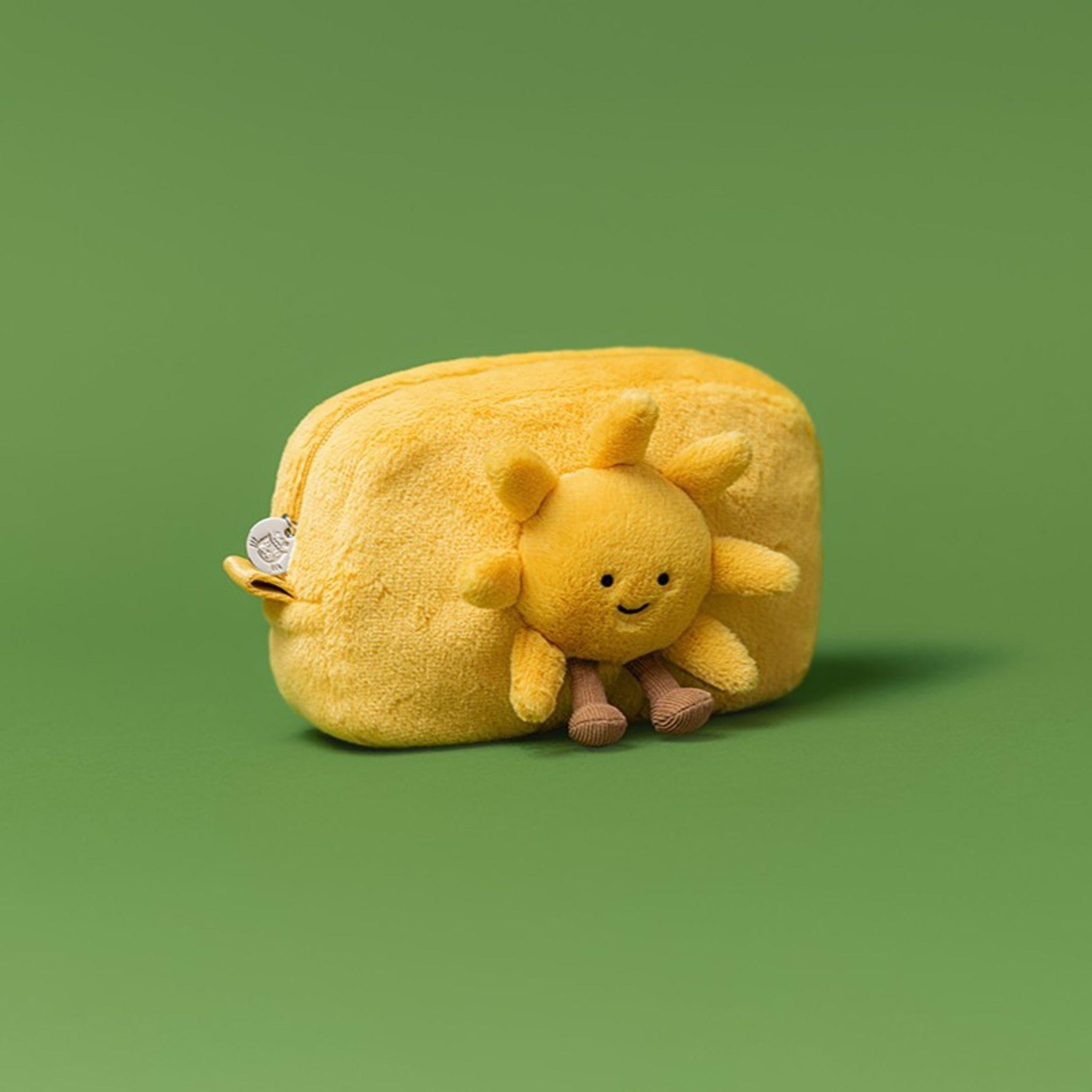 Jellycat Amuseables Sun Pouch