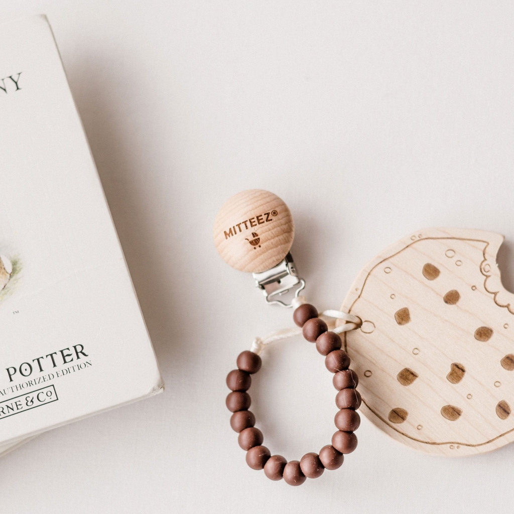 Mitteez miniSTRANDS™ Pacifier Clip Mitteez miniSTRANDS™ Pacifier Clip 