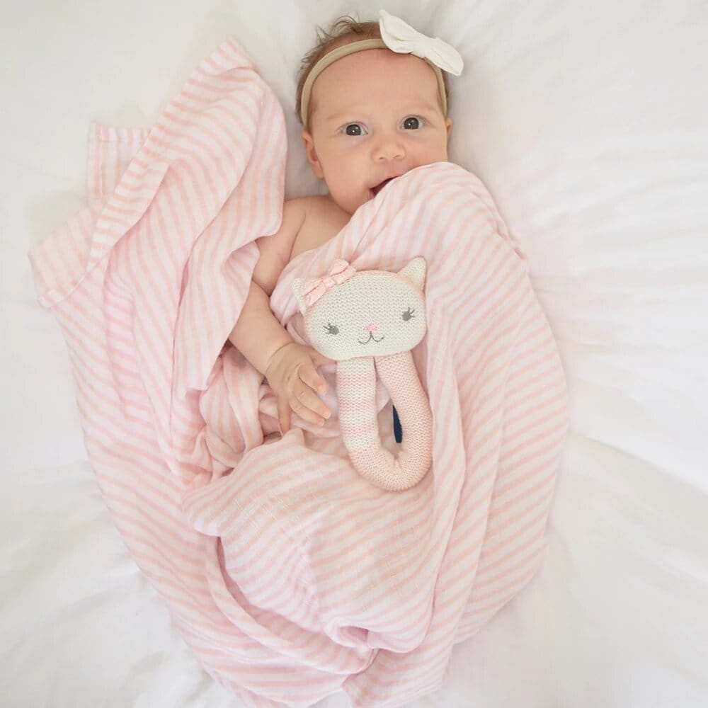 Living Textiles Daisy The Cat Rattle & Muslin Gift Set Living Textiles Daisy The Cat Rattle & Muslin Gift Set 