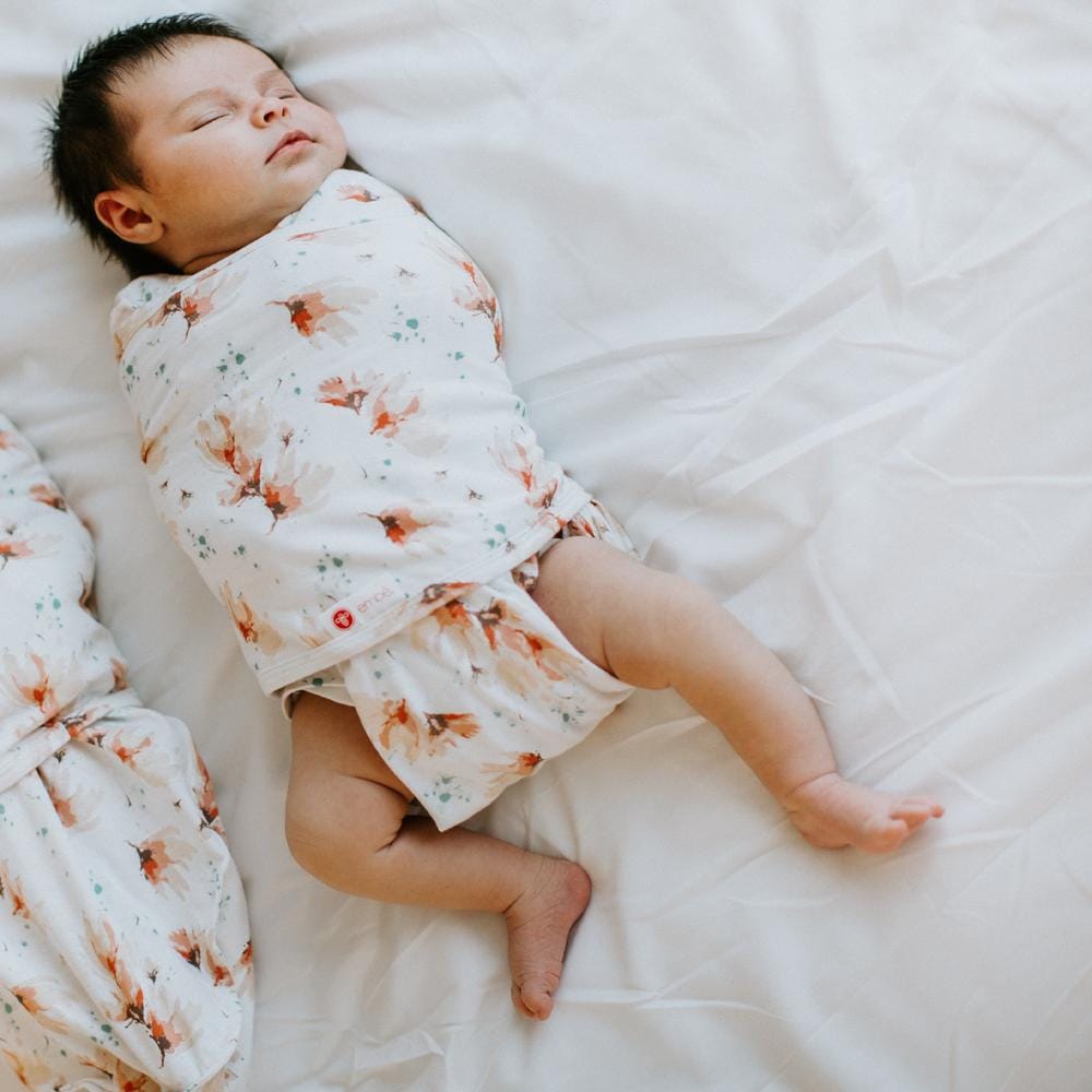 embé Short Sleeve Transitional 2-Way Swaddle Sack (3-6mos) embé Short Sleeve Transitional 2-Way Swaddle Sack (3-6mos) 