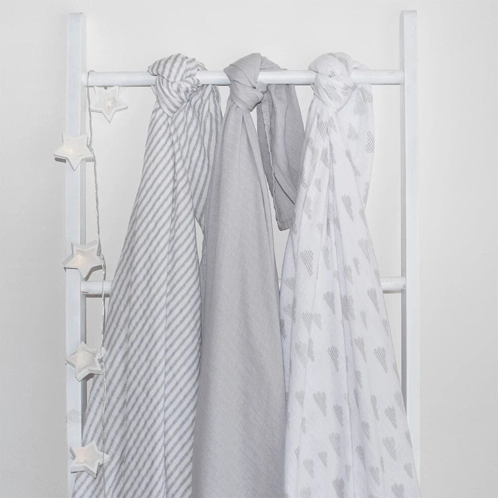 Living Textiles Muslin Swaddle Wraps 3 Pack Living Textiles Muslin Swaddle Wraps 3 Pack 