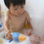 Marcus & Marcus Silicone Changing Colour Bath Toy - Rocket Squirt Marcus & Marcus Silicone Changing Colour Bath Toy - Rocket Squirt 