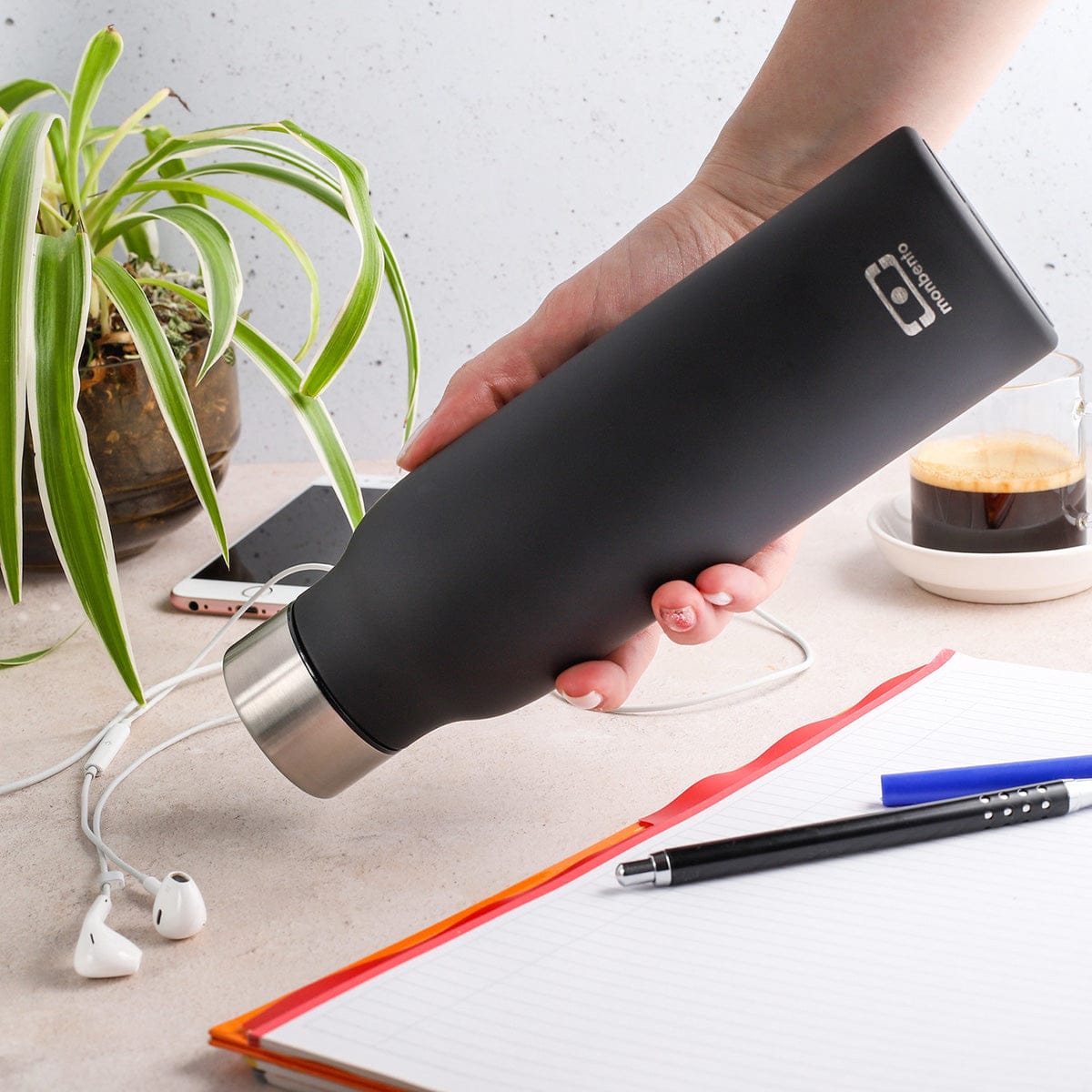 Monbento Genius Black Onyx The Smart Insulated Stainless Steel Bottle 500ml Monbento Genius Black Onyx The Smart Insulated Stainless Steel Bottle 500ml 