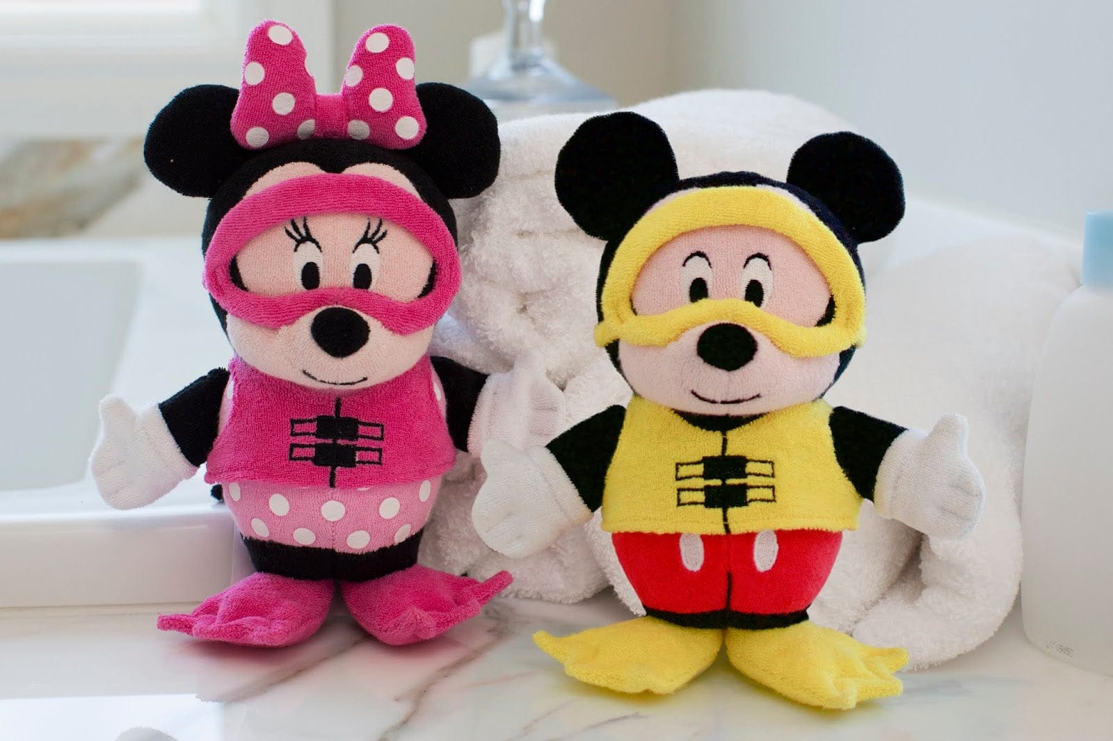 SoapSox Disney® Minnie Mouse Bath Toy Sponge SoapSox Disney® Minnie Mouse Bath Toy Sponge 