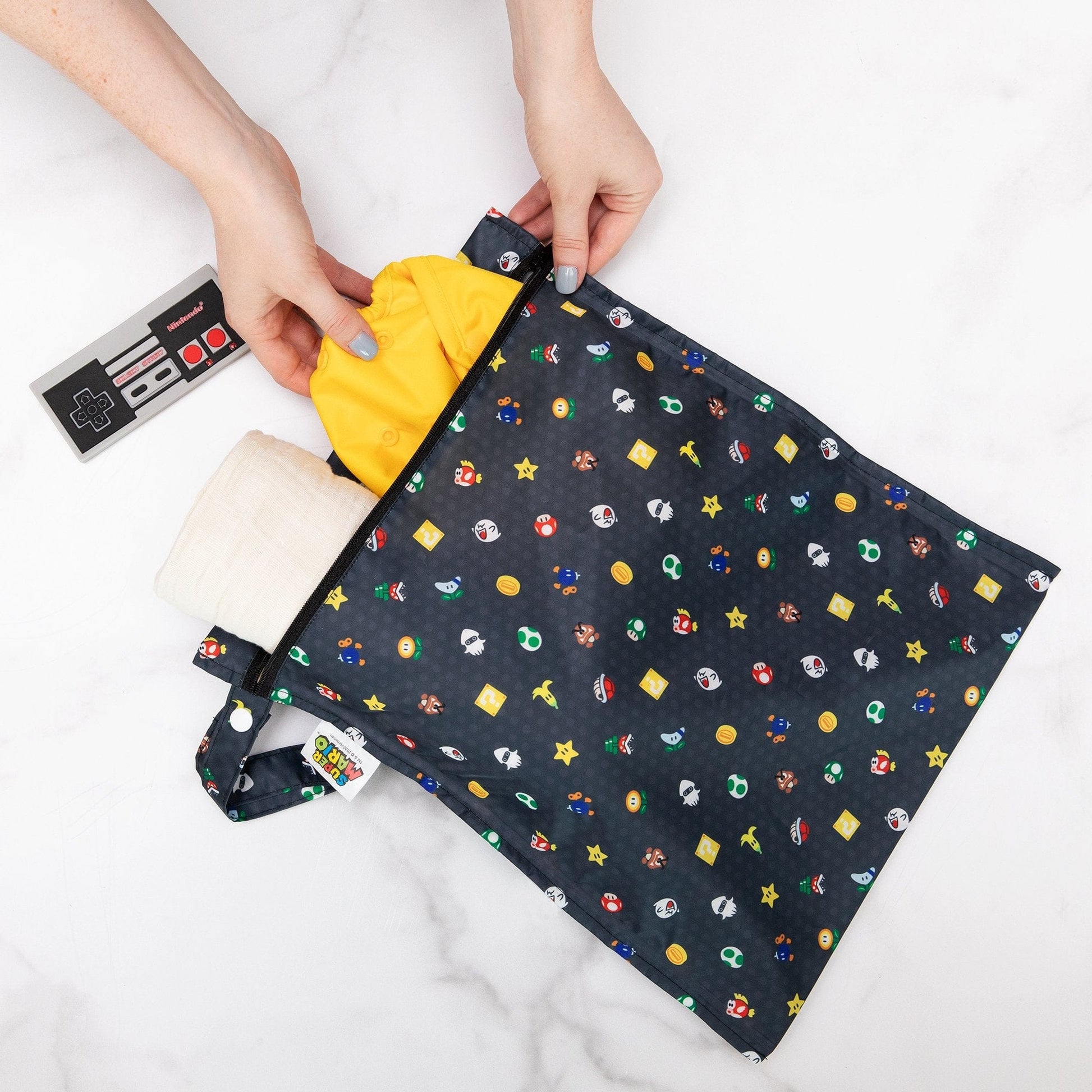 Bumkins Wet Bag -  Super Mario™ Lineup Bumkins Wet Bag -  Super Mario™ Lineup 