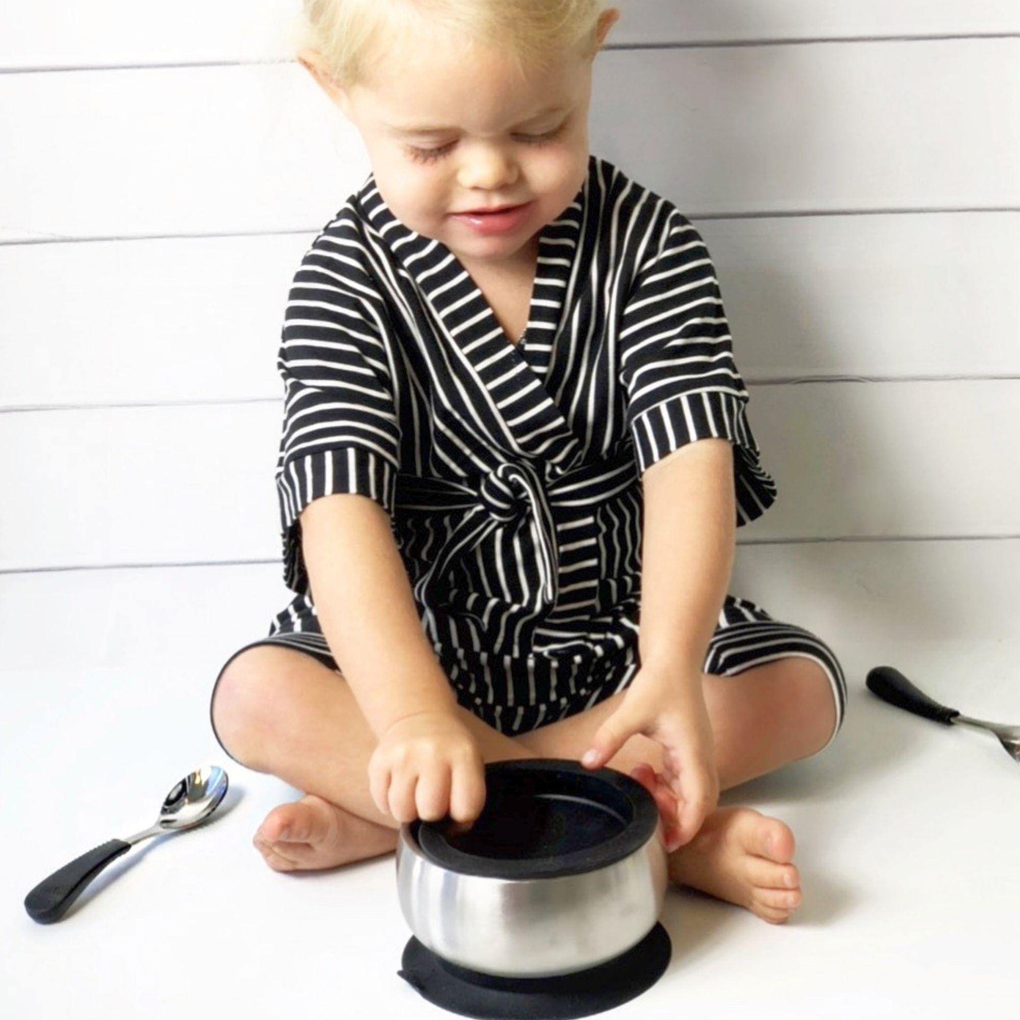 Avanchy Stainless Steel Baby Bowl with Spoon + Air Tight Lid Avanchy Stainless Steel Baby Bowl with Spoon + Air Tight Lid 