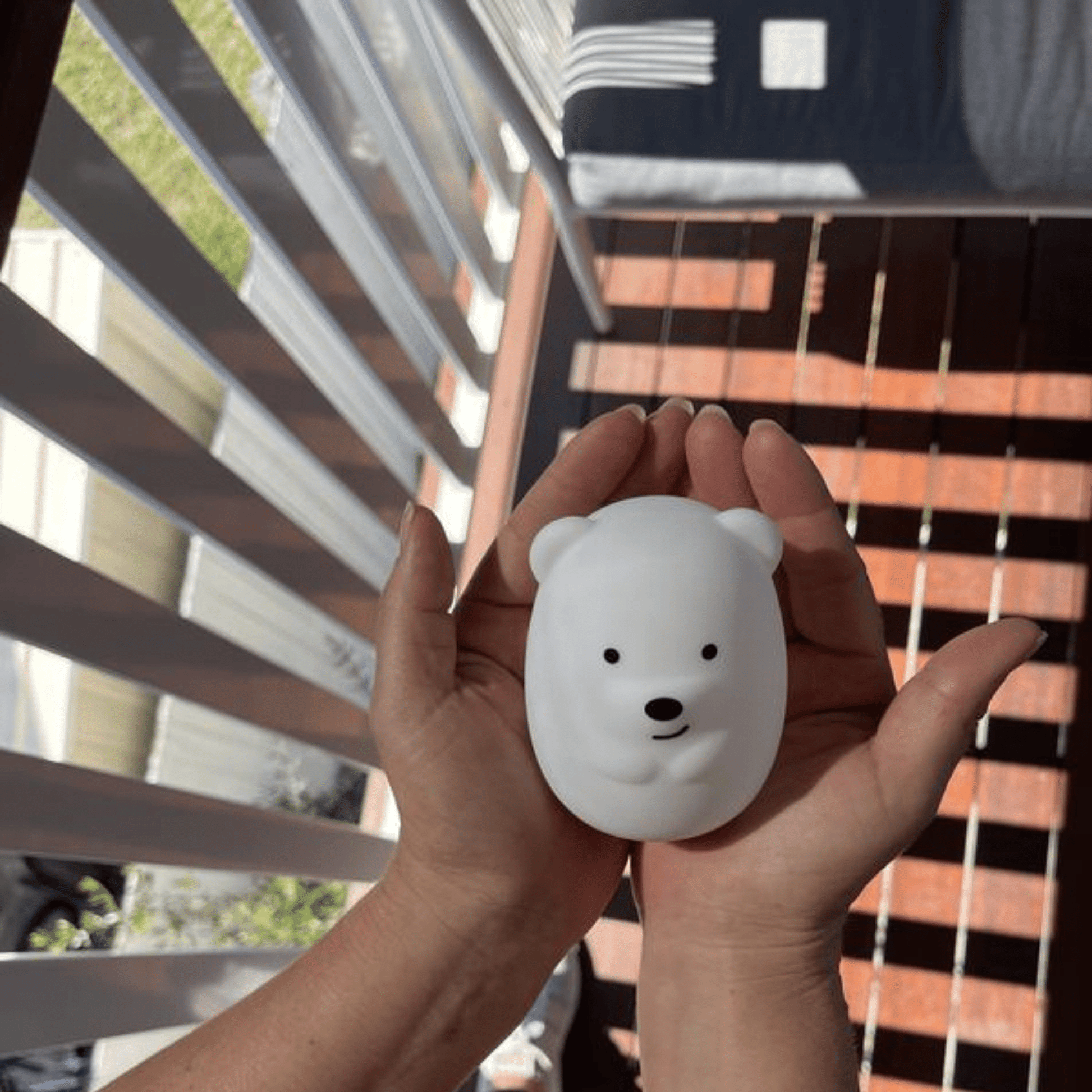 Duski Mini LED Bear Night Light Duski Mini LED Bear Night Light 