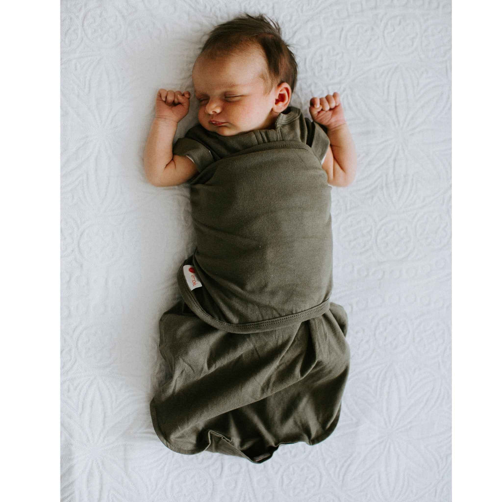 & embé Preemie 2-Way Swaddle Sack (4-6lbs) & embé Preemie 2-Way Swaddle Sack (4-6lbs) 