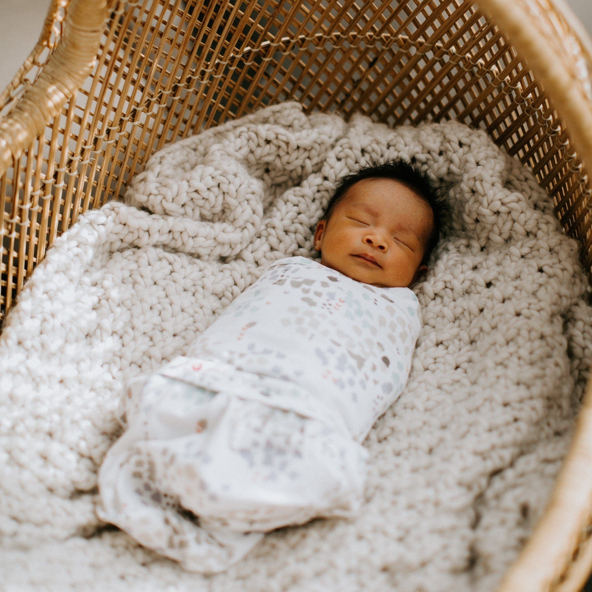 embé Starter 2-Way Long Sleeve Swaddle Sack (0-4mos) embé Starter 2-Way Long Sleeve Swaddle Sack (0-4mos) 
