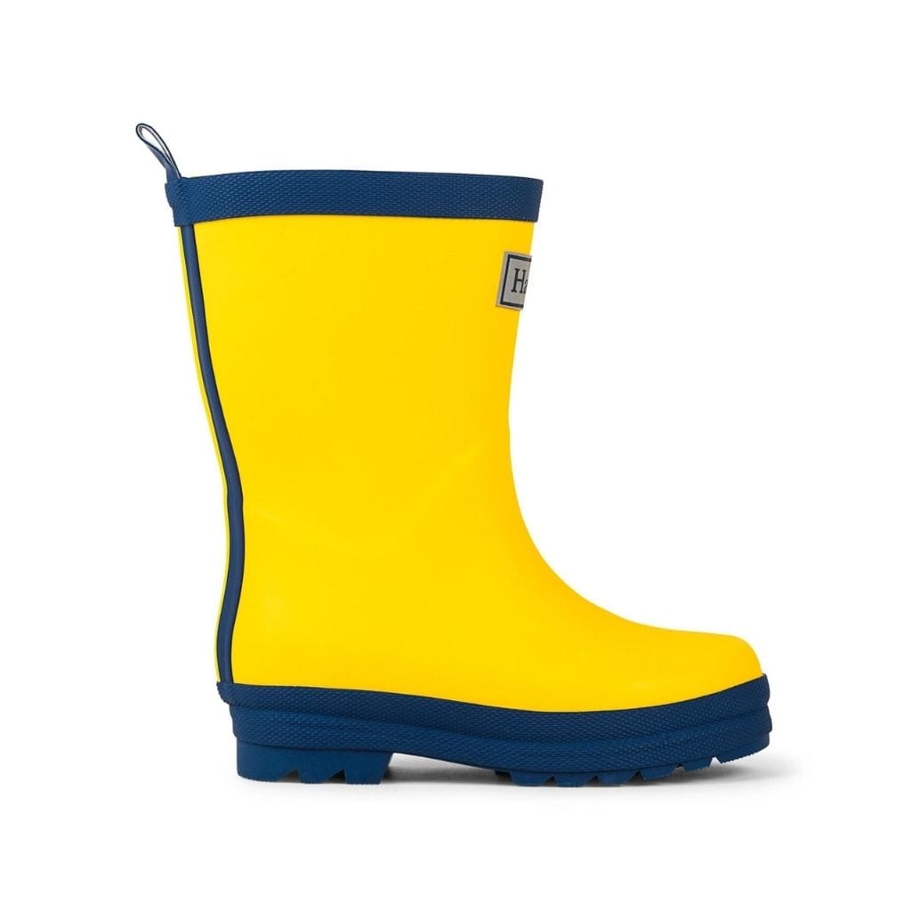Hatley Classic Kids Rain Boots in Yellow & Navy Matte Hatley Classic Kids Rain Boots in Yellow & Navy Matte 