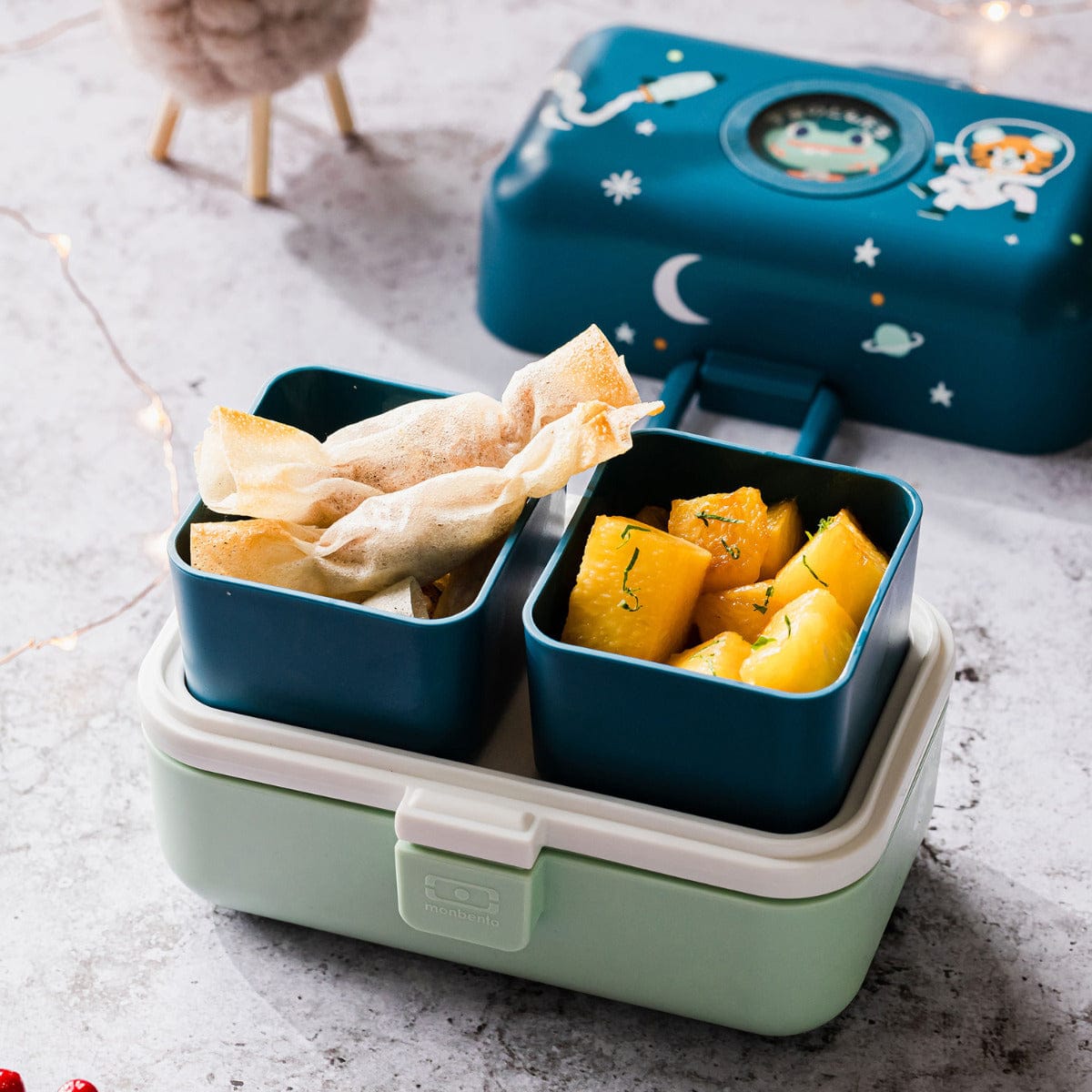 Monbento Tresor blue Cosmic The Kids Bento Box 800ml Monbento Tresor blue Cosmic The Kids Bento Box 800ml 