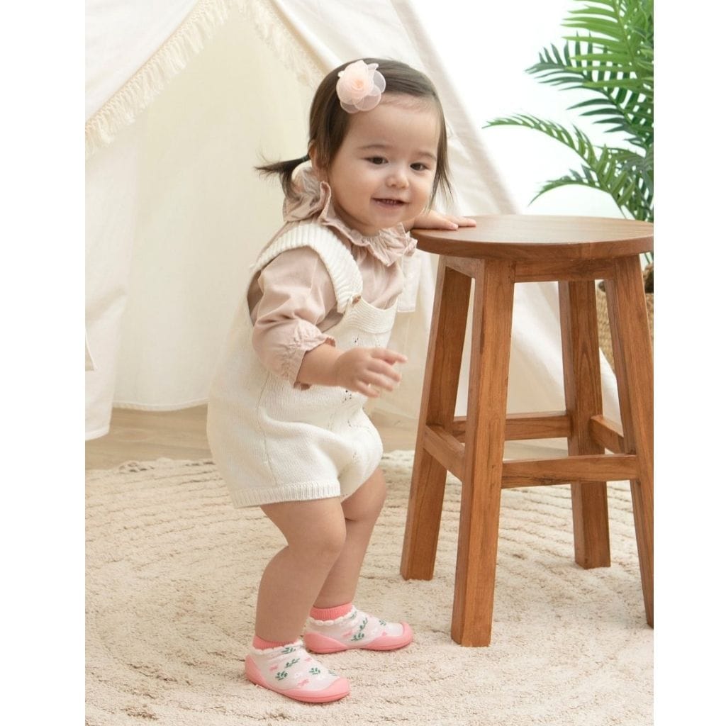 Komuello Floral Baby Rubber Sole Sock Shoes Komuello Floral Baby Rubber Sole Sock Shoes 