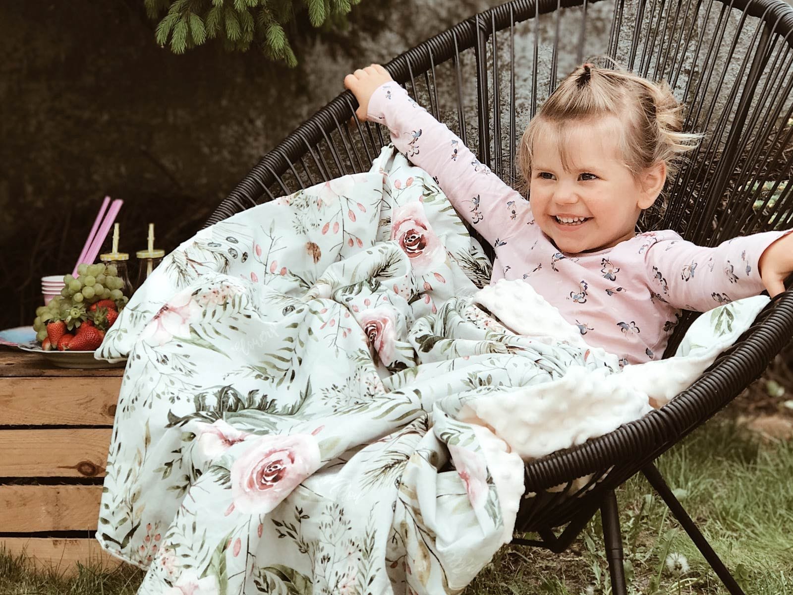 La Millou Light Toddler Large Blanket - Jungle Swan | Bottle Green La Millou Light Toddler Large Blanket - Jungle Swan | Bottle Green 