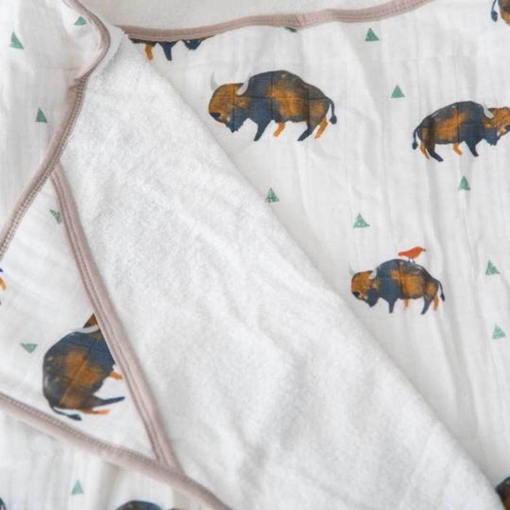 Little Unicorn Big Kid Hooded Towel - Bison Little Unicorn Big Kid Hooded Towel - Bison 