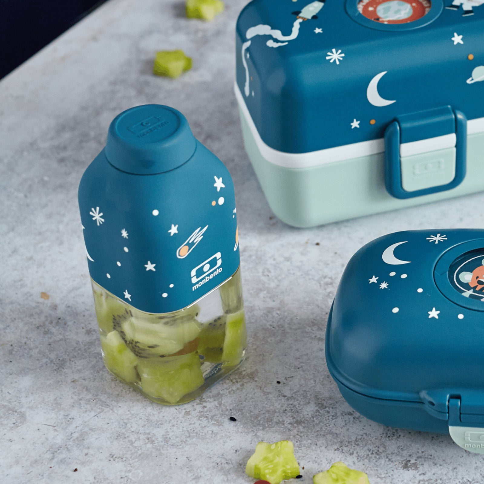 Monbento Positive S blue Cosmic Drink Bottle 330ml Monbento Positive S blue Cosmic Drink Bottle 330ml 