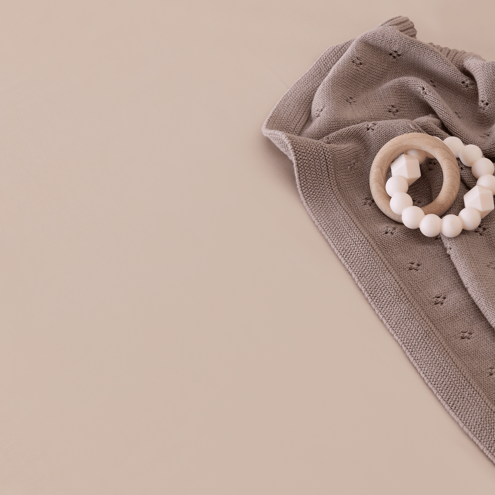 Mulberry Threads 100% Organic Bamboo Bassinet Fitted Sheet Shell MTC-OB-01-11-BBS-FIT-SHE