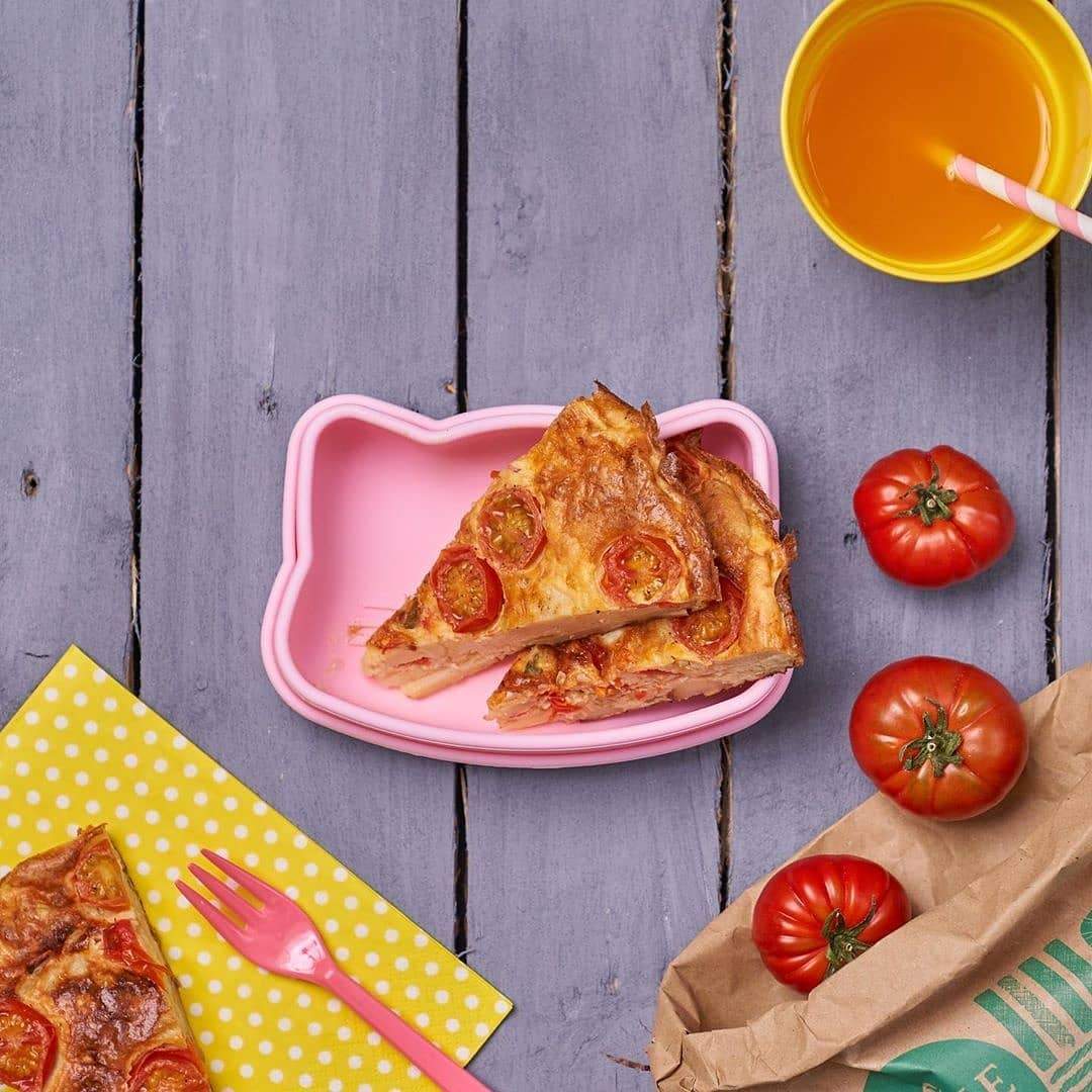 We Might Be Tiny Cat Silicone Bowl and Plate Snackie We Might Be Tiny Cat Silicone Bowl and Plate Snackie 